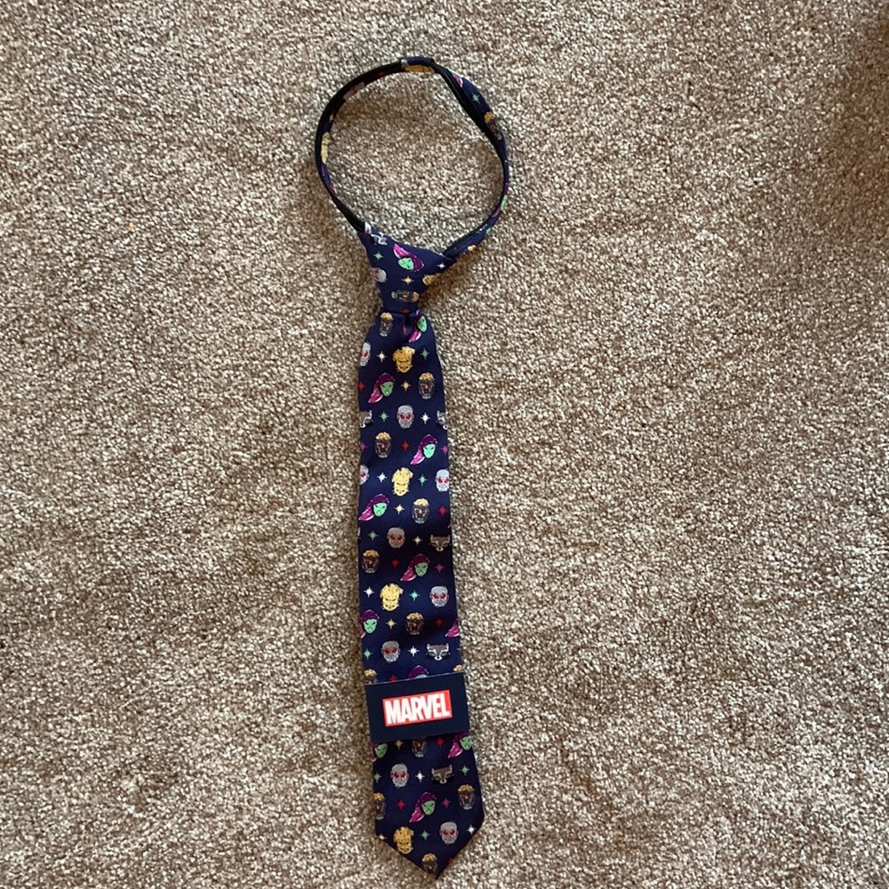 Boys Marvel Tie NWT